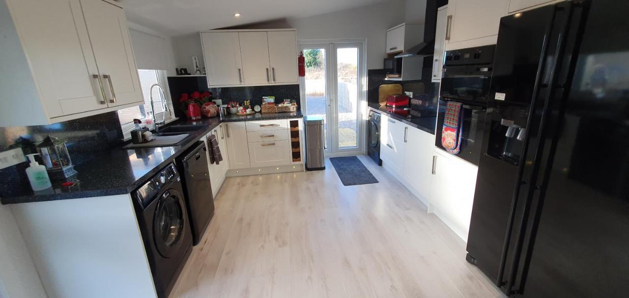 Spacious Well Equipped Chalet Bungalow Close To Nairn, Auldearn المظهر الخارجي الصورة
